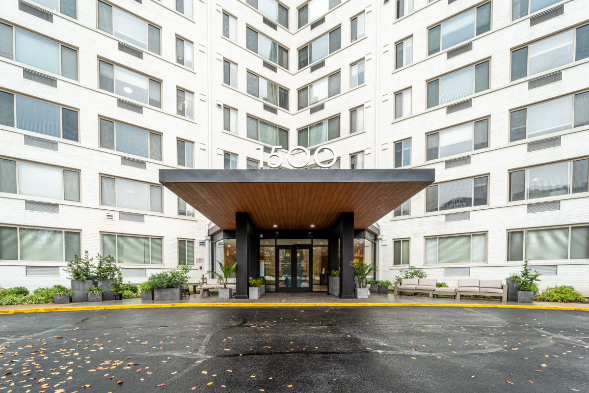 Apartments for Rent in Rosslyn, VA 1500 Arlington Apartments